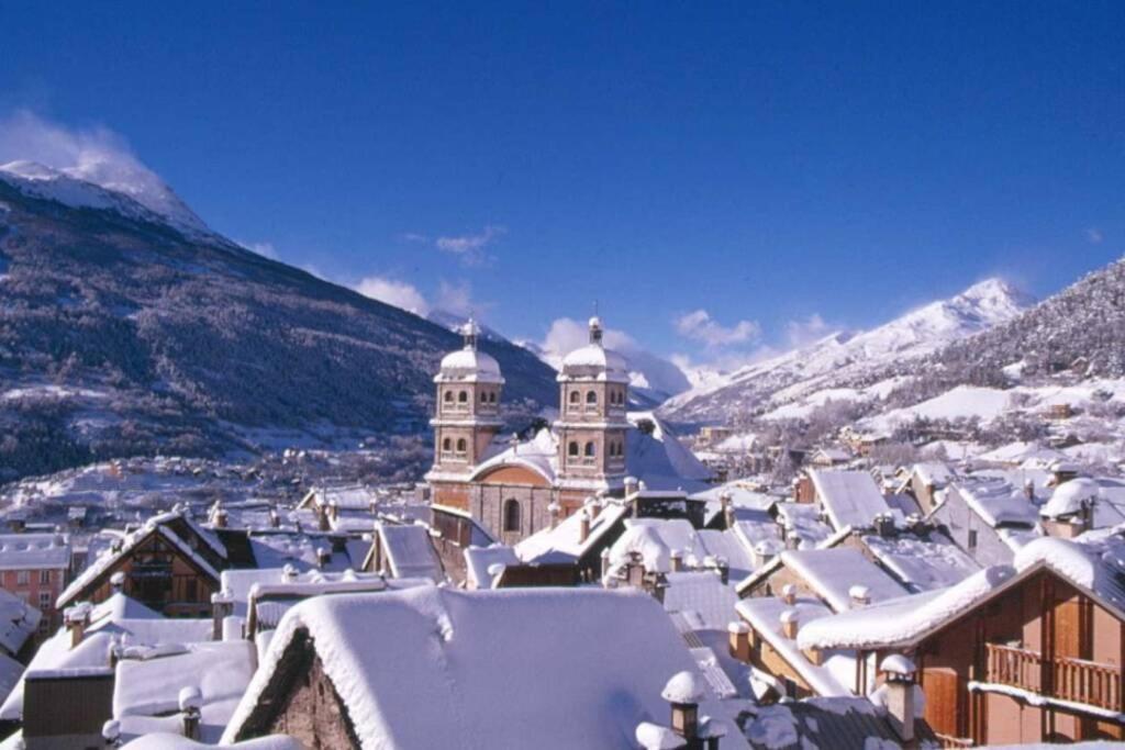 Studio Ideal 2 Personnes Et/Ou Avec 2 Enfants Briançon Exterior foto
